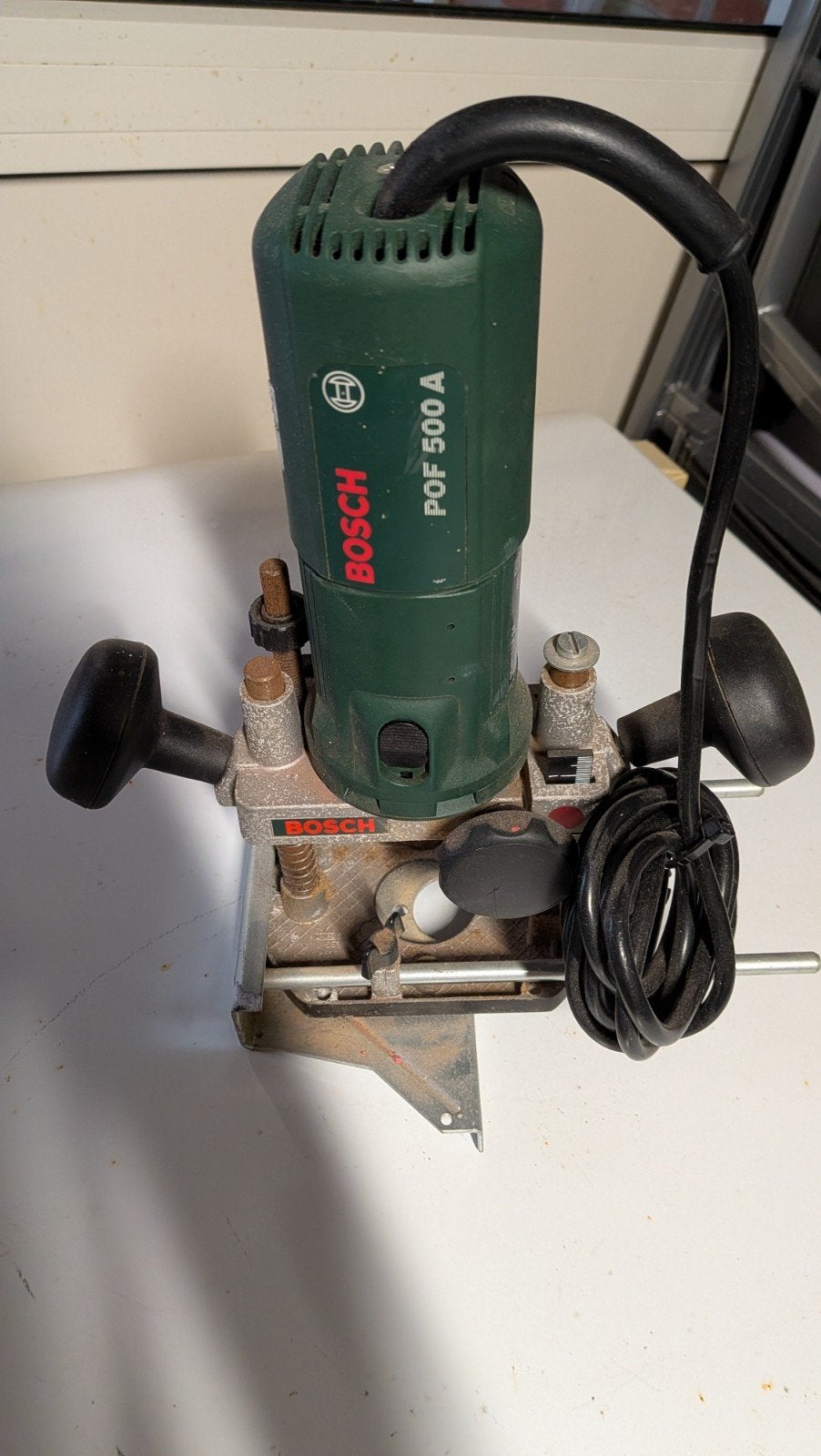 Bosch POF 500 A Bovenfrees - Gebruikt, Doe-het-zelf en Verbouw, Gebruikt, Ophalen of Verzenden, Bovenfrees, Bosch