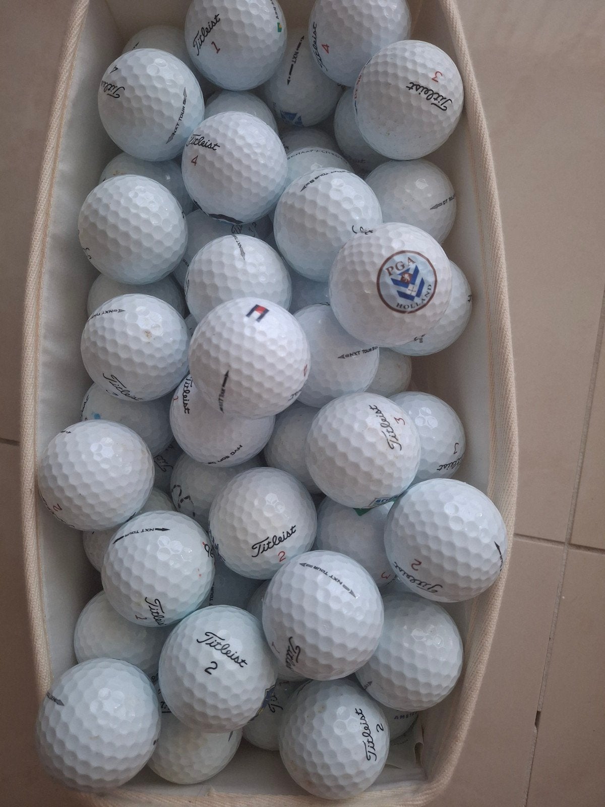 50 Titleist NXT golfballen - Goede staat - Govert, Ophalen of Verzenden, Gebruikt, Bal(len), Overige merken