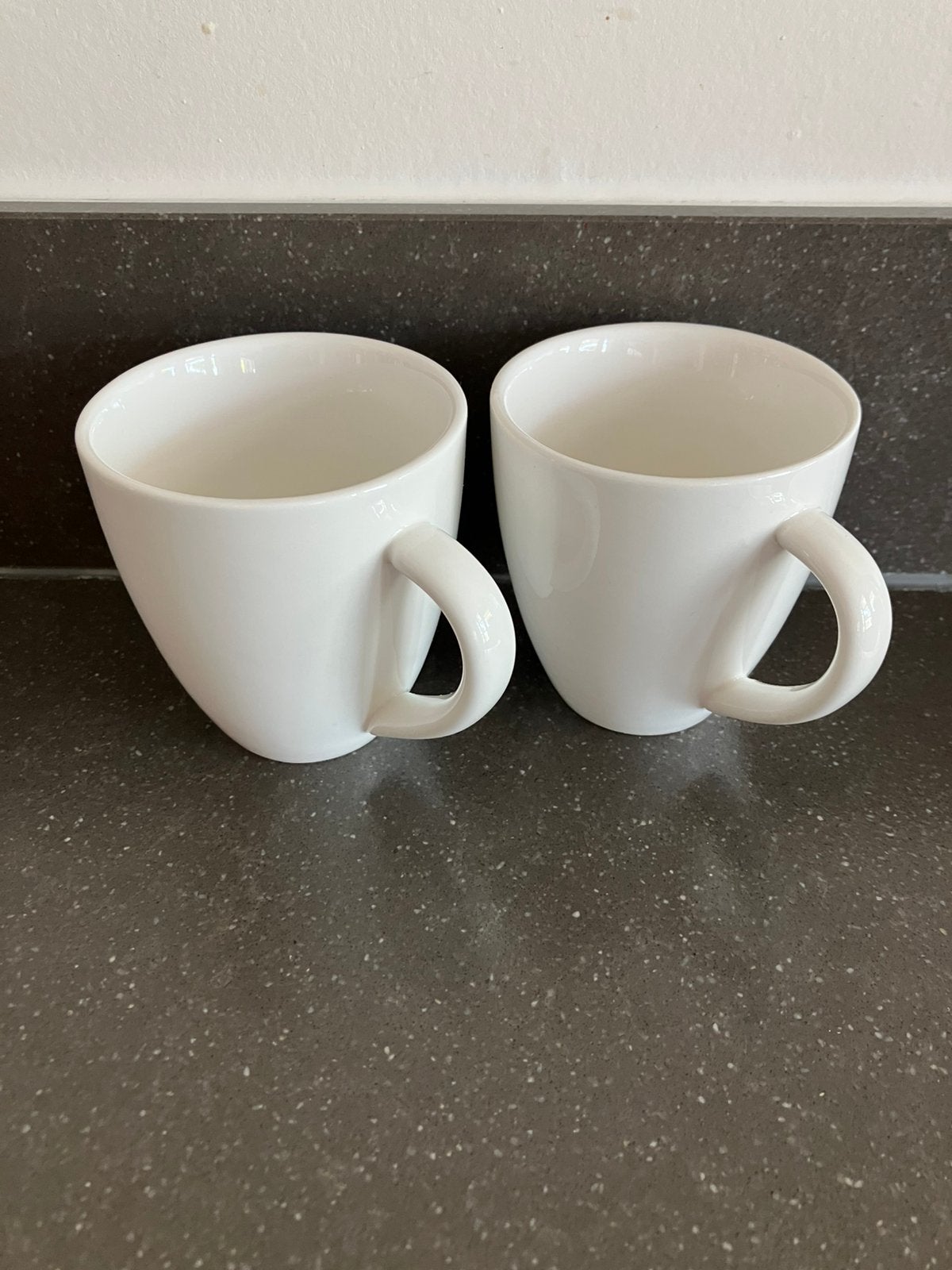 2 kleine kopjes VT wonen servies, Nieuw, Ophalen of Verzenden, Overige stijlen, Kop(pen) en/of Schotel(s)