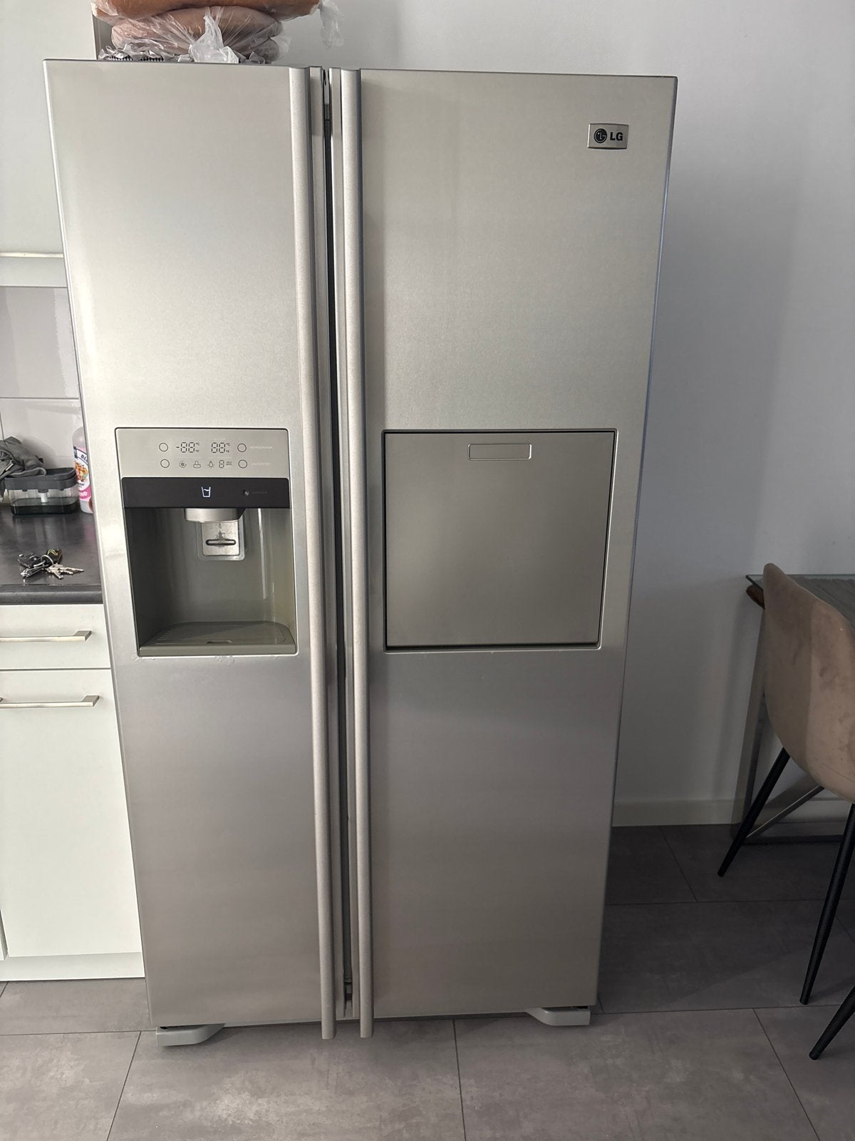 LG koelkast met vriezer en waterdispenser(filtervervangen)
