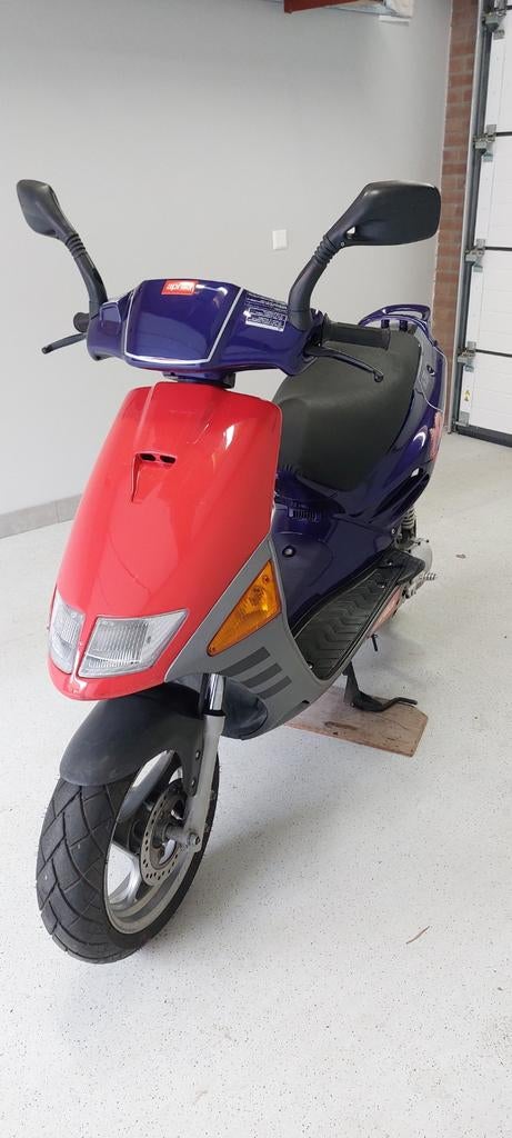 Aprilia sr50 loris reggiani, Fietsen en Brommers, Scooters | Aprilia, Ophalen, Benzine, Overige modellen