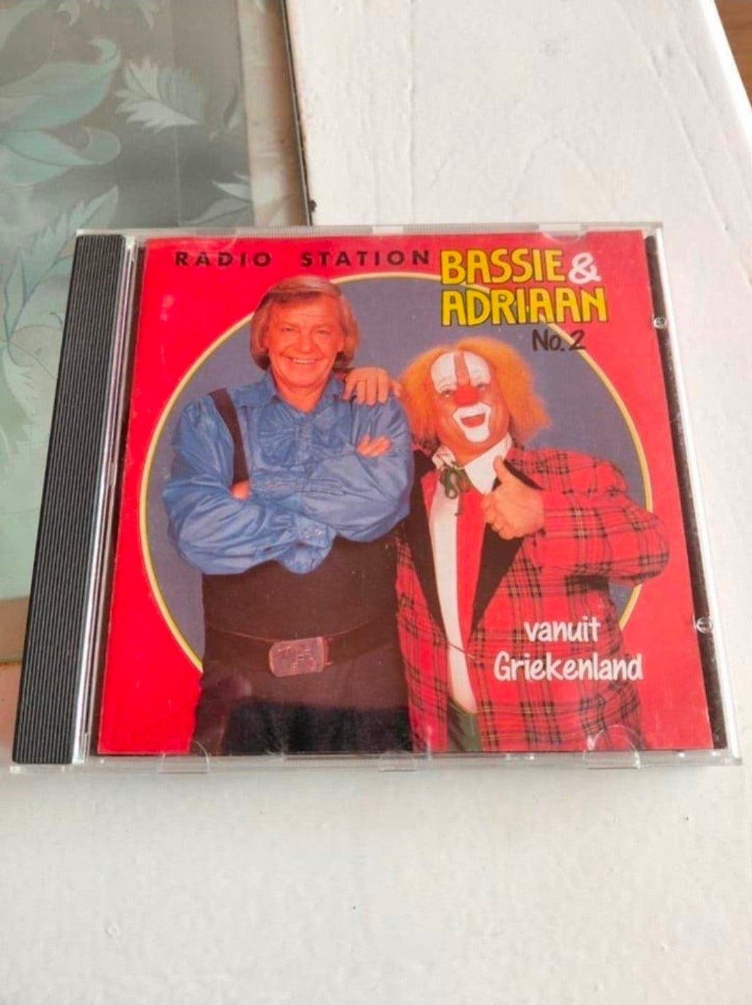 Bassie en Adriaan radiostation vanuit Griekenland cd. 1989., Cd's en Dvd's, Cd's | Kinderen en Jeugd, Gebruikt, Ophalen of Verzenden