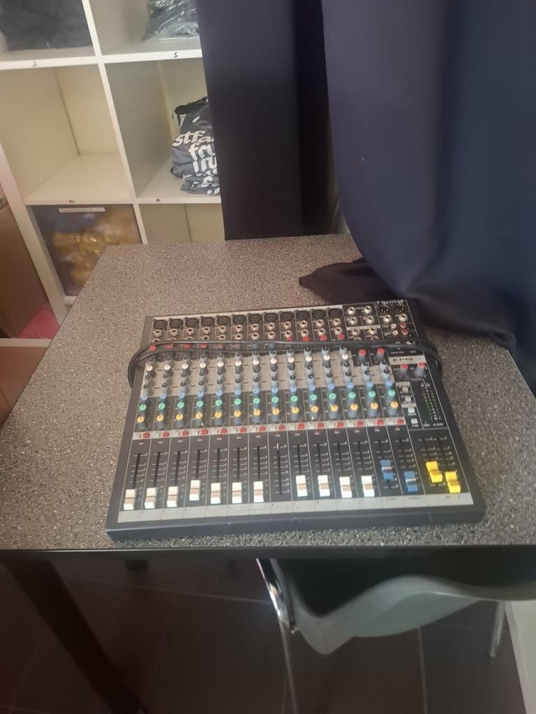 Soundcraft EPM 8 Mengpaneel - Gebruikt, Muziek en Instrumenten, Mengpanelen, Ophalen of Verzenden, Gebruikt, 10 tot 20 kanalen