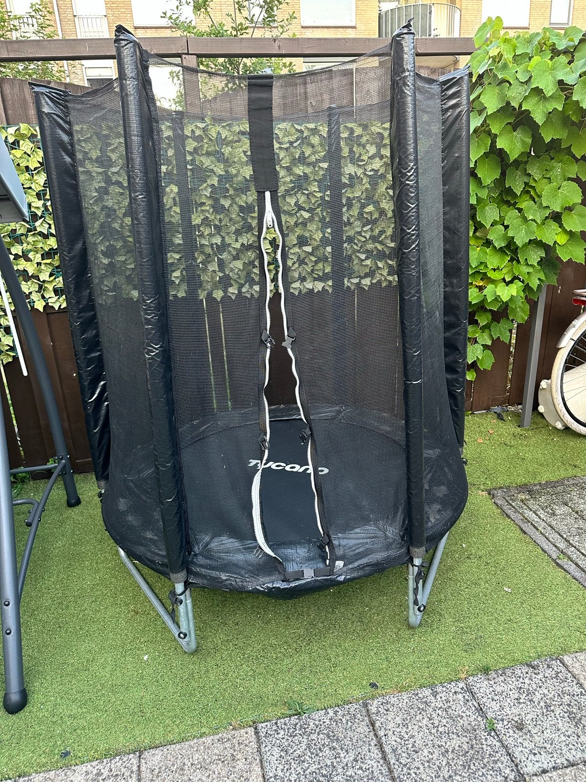 Tycano Kinder Trampoline 140 cm met Veiligheidsnet, Ophalen, Zo goed als nieuw