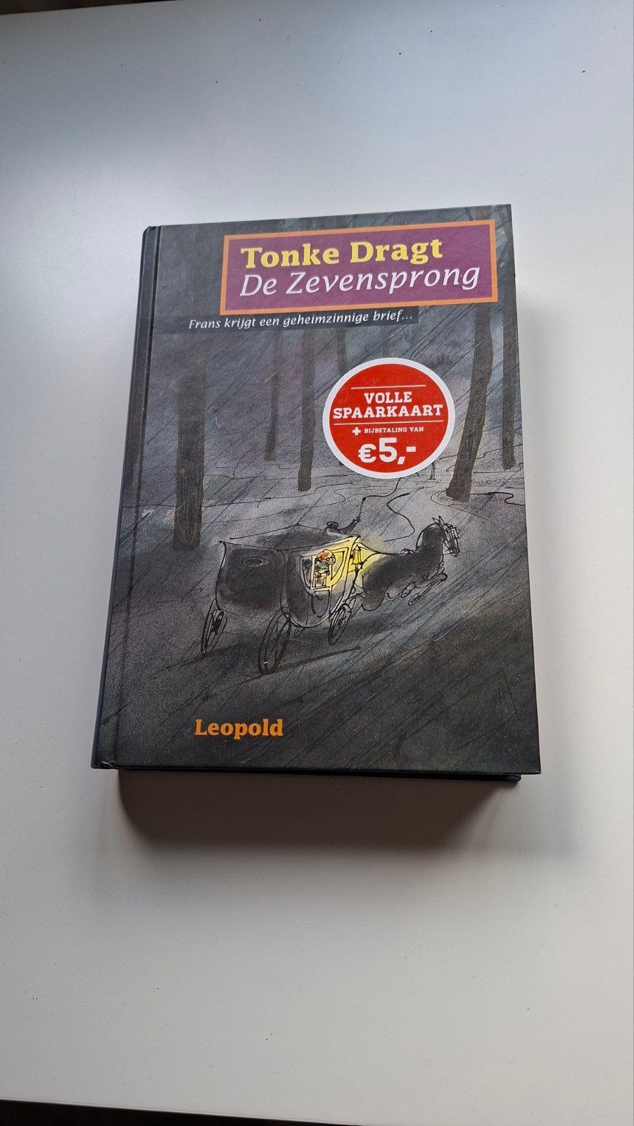 Tonke Dragt - De Zevensprong (Hardcover), Ophalen of Verzenden, Zo goed als nieuw, Tonke Dragt, Fictie algemeen