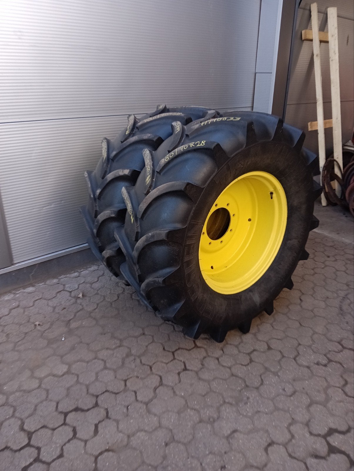 Set 480/70R28 Vredestein op John Deere velgen, Zakelijke goederen, Agrarisch | Onderdelen | Banden, Velgen en Assen, Ophalen of Verzenden