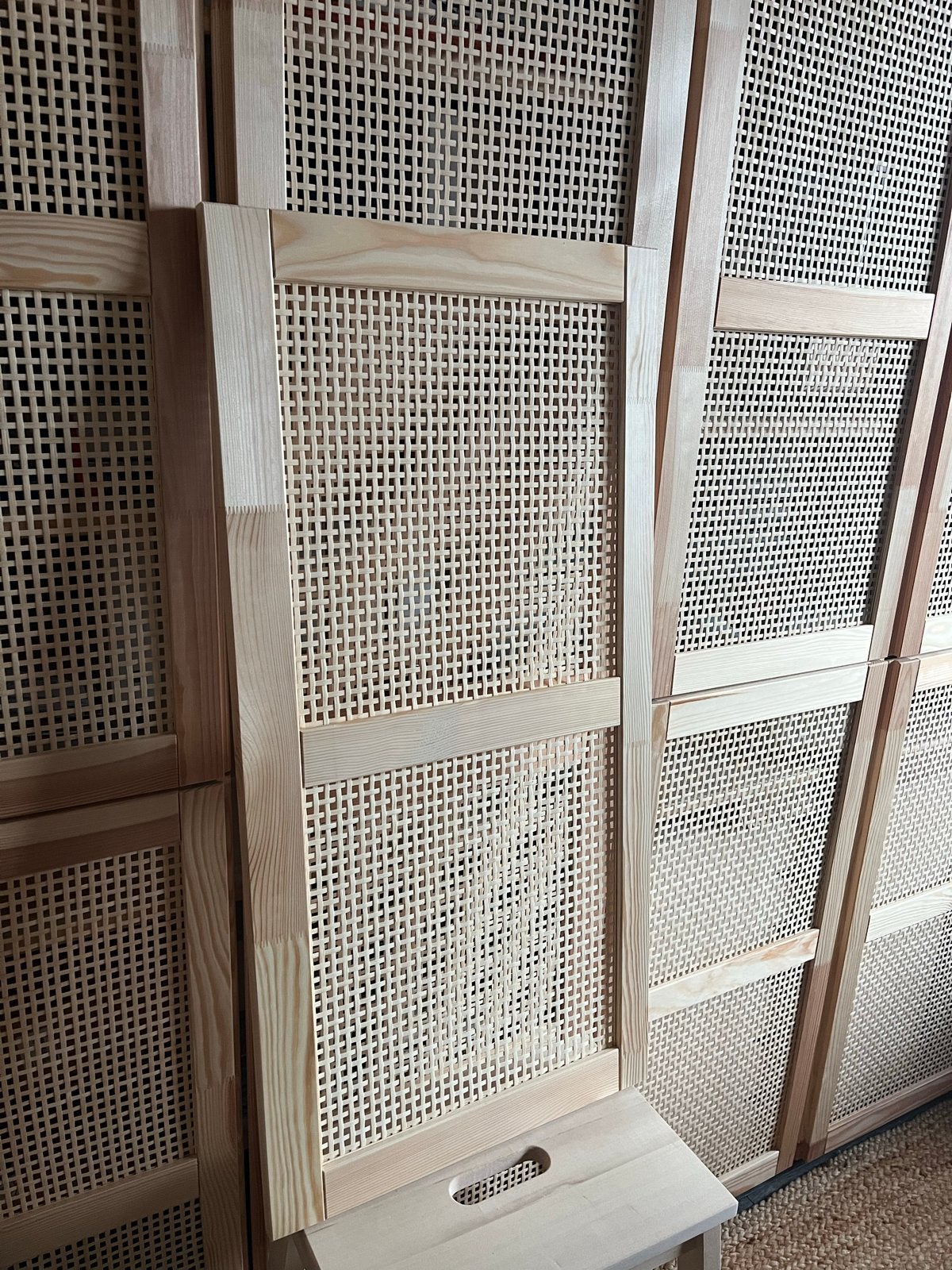 IKEA Ivar Kastdeur met rotan look, Huis en Inrichting, Kasten | Overige, Ophalen, Nieuw
