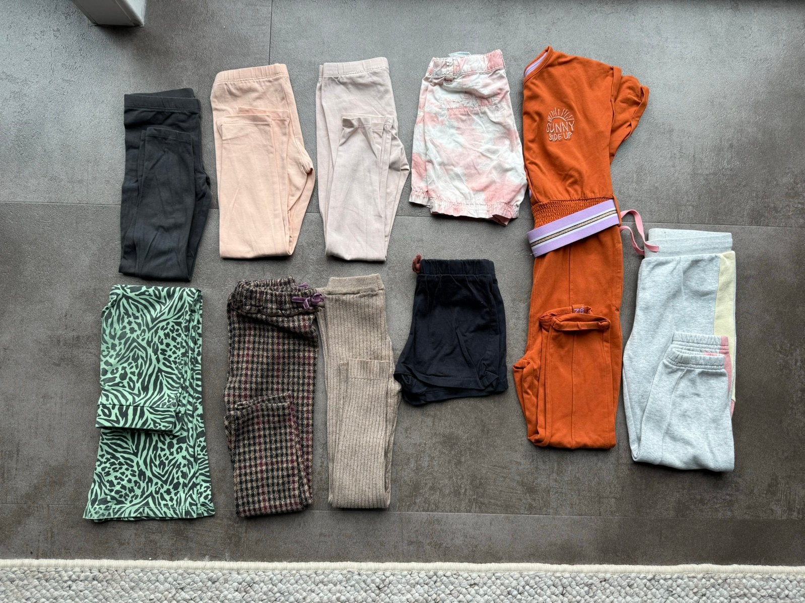 Meisjeskleding maat 104, broeken, truien, t-shirts, jurkjes, Kinderen en Baby's, Ophalen of Verzenden, Gebruikt, Maat 104