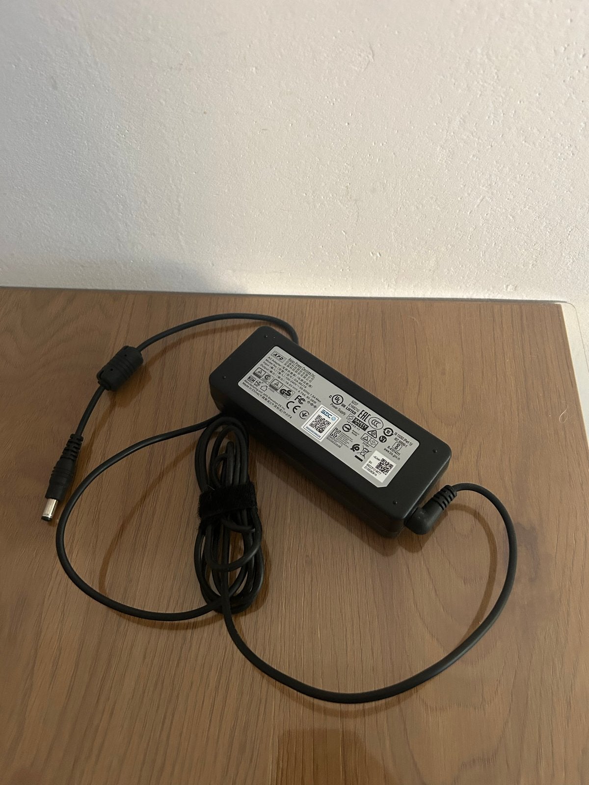 APD Voedingsadapter 19V 4.74A (90W), Ophalen of Verzenden, Gebruikt
