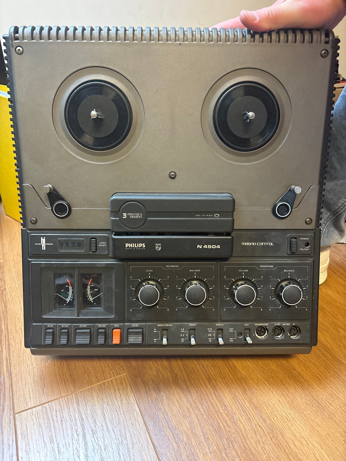 Philips N4504 Bandrecorder met stofkap, Ophalen, Bandrecorder, Met stofkap