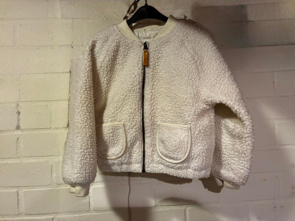 Lief stoer Ecru teddy jasje. Lekker warm.  Maat 116. IGS, Ophalen of Verzenden, Gebruikt, Jongen of Meisje, Jas