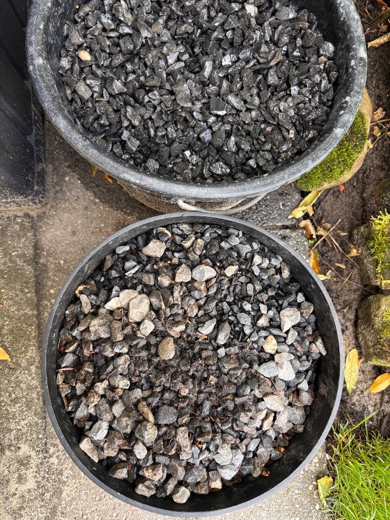 Grijze kleine split, Tuin en Terras, Ophalen, Zo goed als nieuw, Split, Basalt