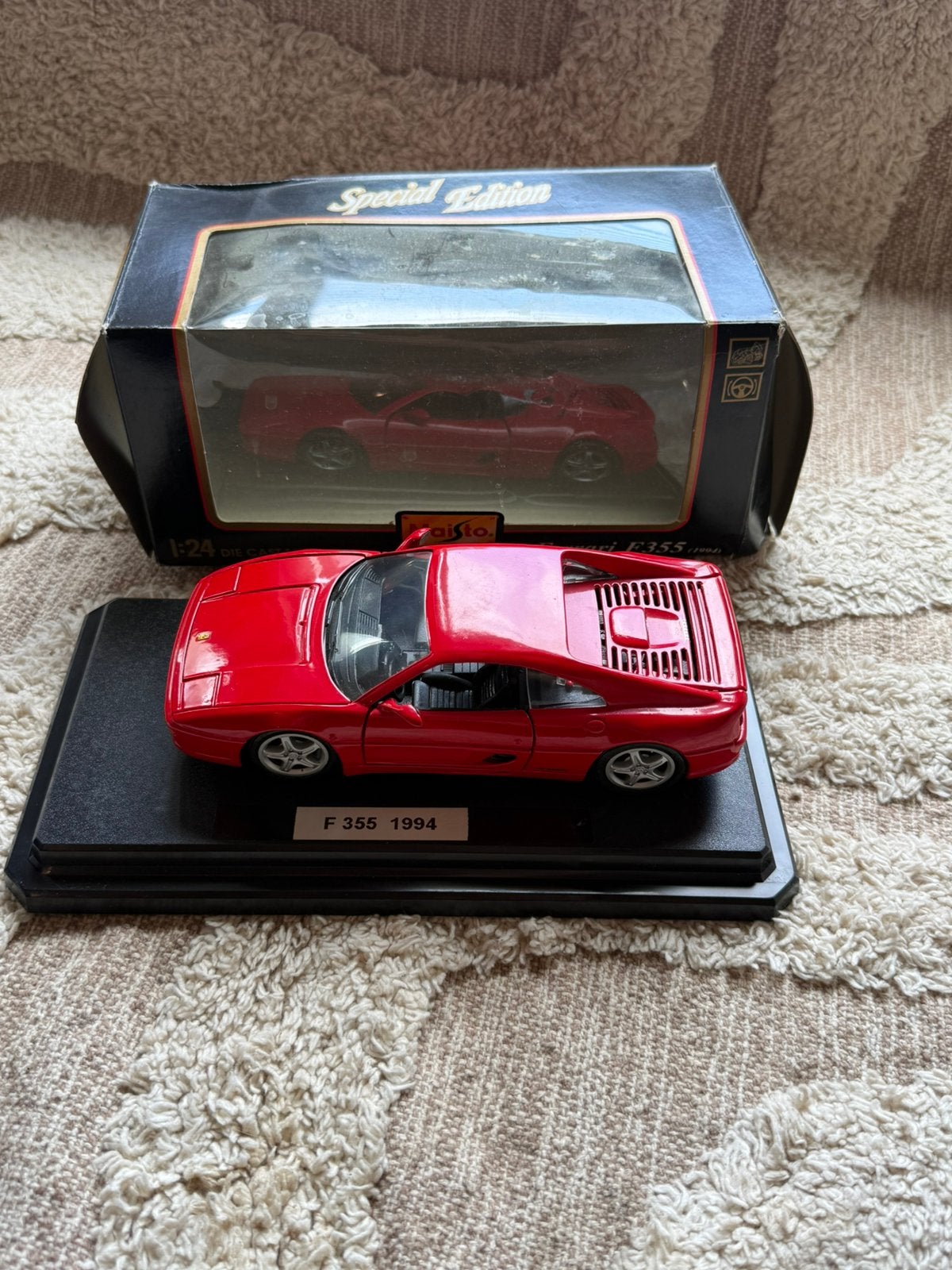 Ferrari F355 1994 Maisto Special Edition 1:24, Verzenden, Gebruikt, Auto, Bburago