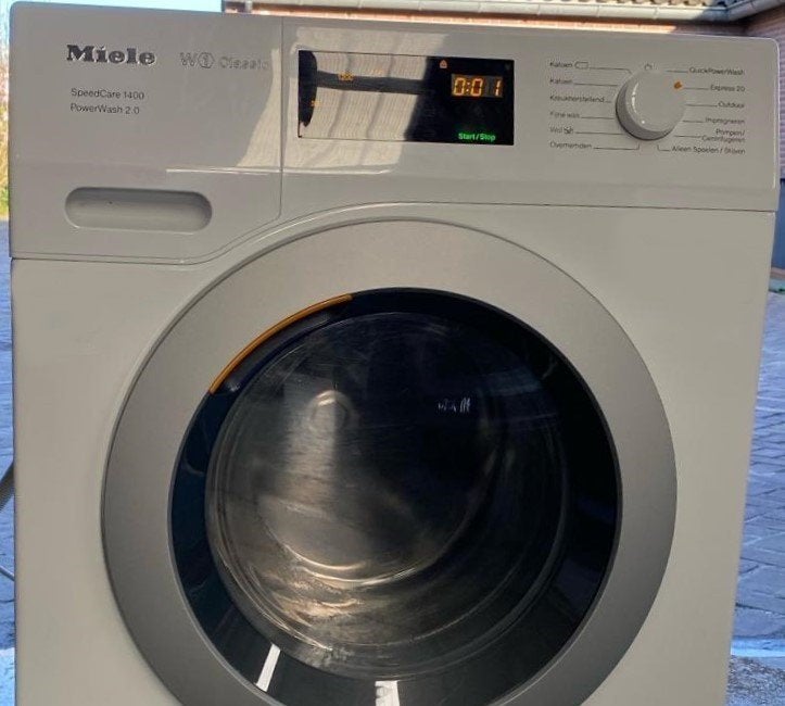 In absolute nieuwstaat Miele 8kg wasmachine met QuikPowerWas, Ophalen, 1200 tot 1600 toeren, Minder dan 85 cm, 8 tot 10 kg