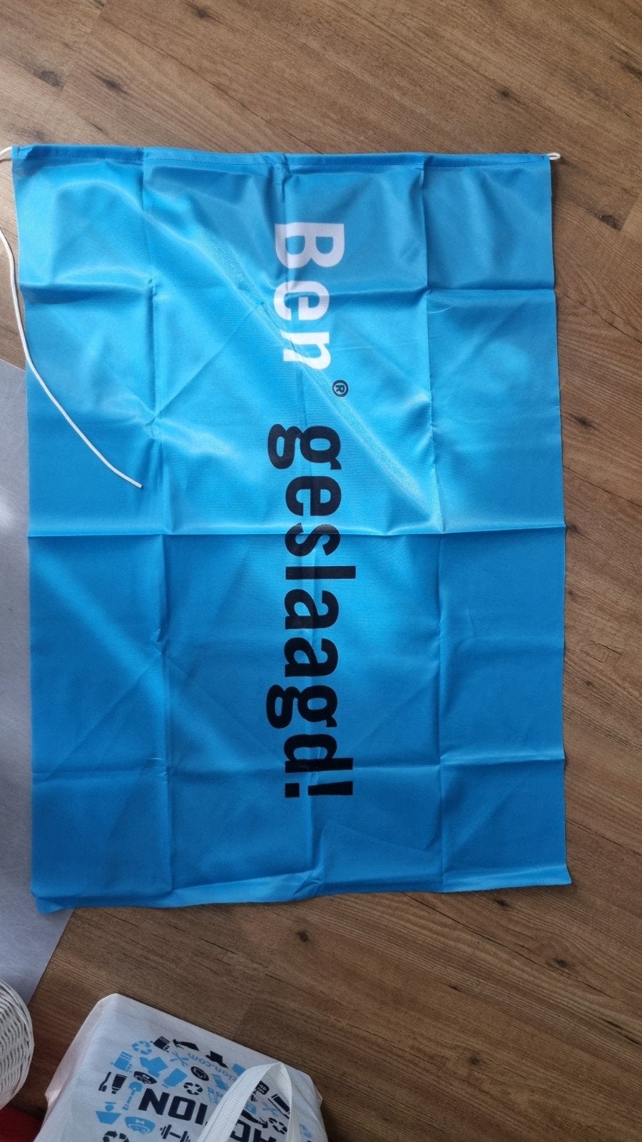 geslaagd vlag nieuw, Diversen, Ophalen, Nieuw