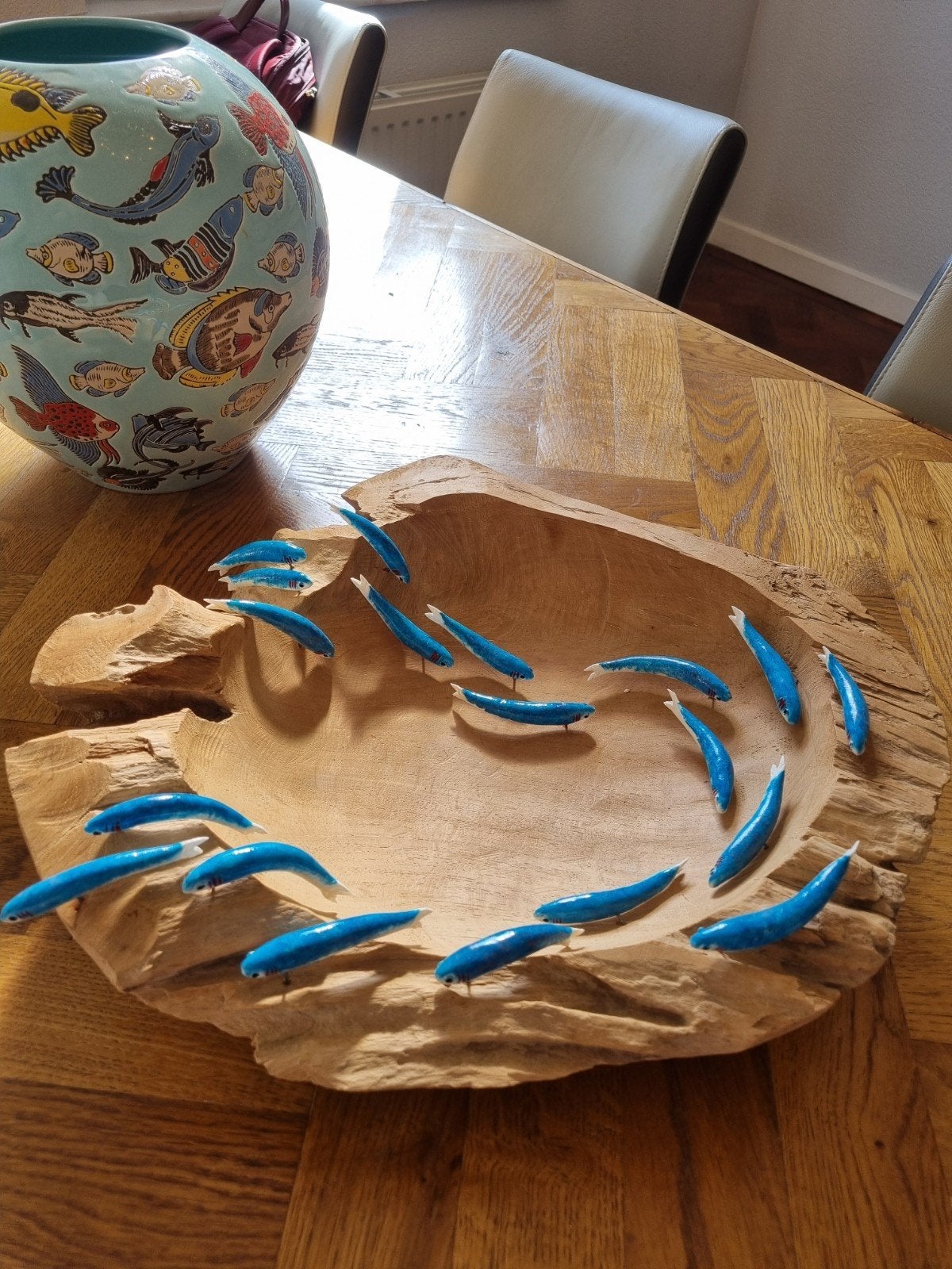 Decoratieve handgemaakte schaal met blauwe vissen - Teakhout, Ophalen, Hout, Bruin, Landelijk