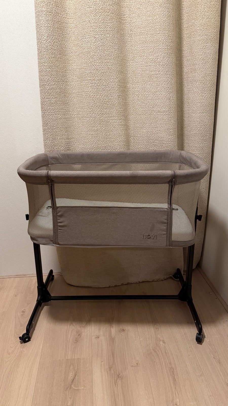 Co-Sleeper Novi Kyra Air+ Hazel Melange, Ophalen, Zo goed als nieuw, Wieg
