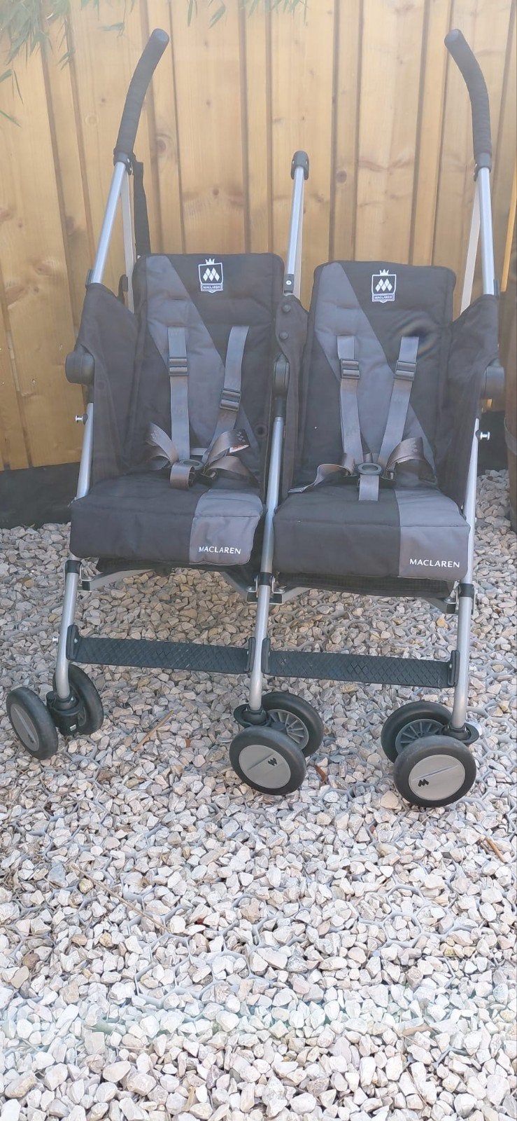 duo buggy, Maclaren Twin Triumph Buggy - Licht, Compact en E, Ophalen, Zo goed als nieuw, Maclaren, Verstelbare rugleuning
