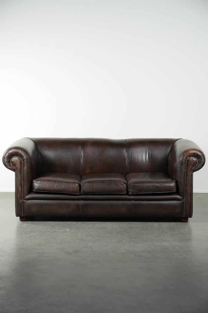 Luxe bruine rundleren gladde chesterfield bank, Huis en Inrichting, Ophalen, Gebruikt, -, -