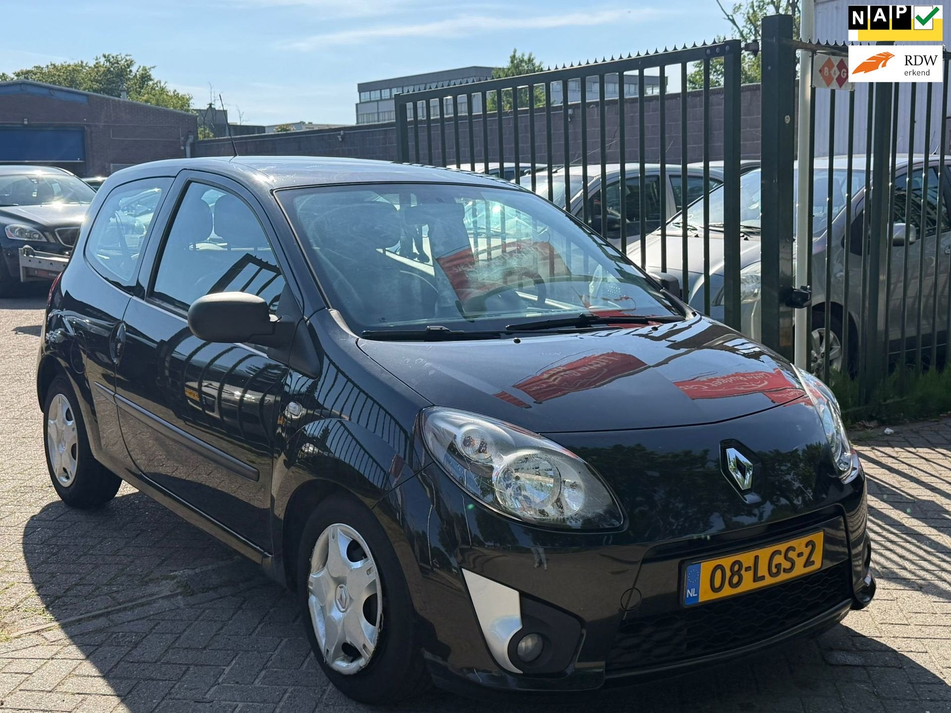 Renault Twingo 1.2-16V Authentique airco elektrische ramen c, Auto's, Renault, 839 kg, Twingo, Gebruikt, 4 cilinders