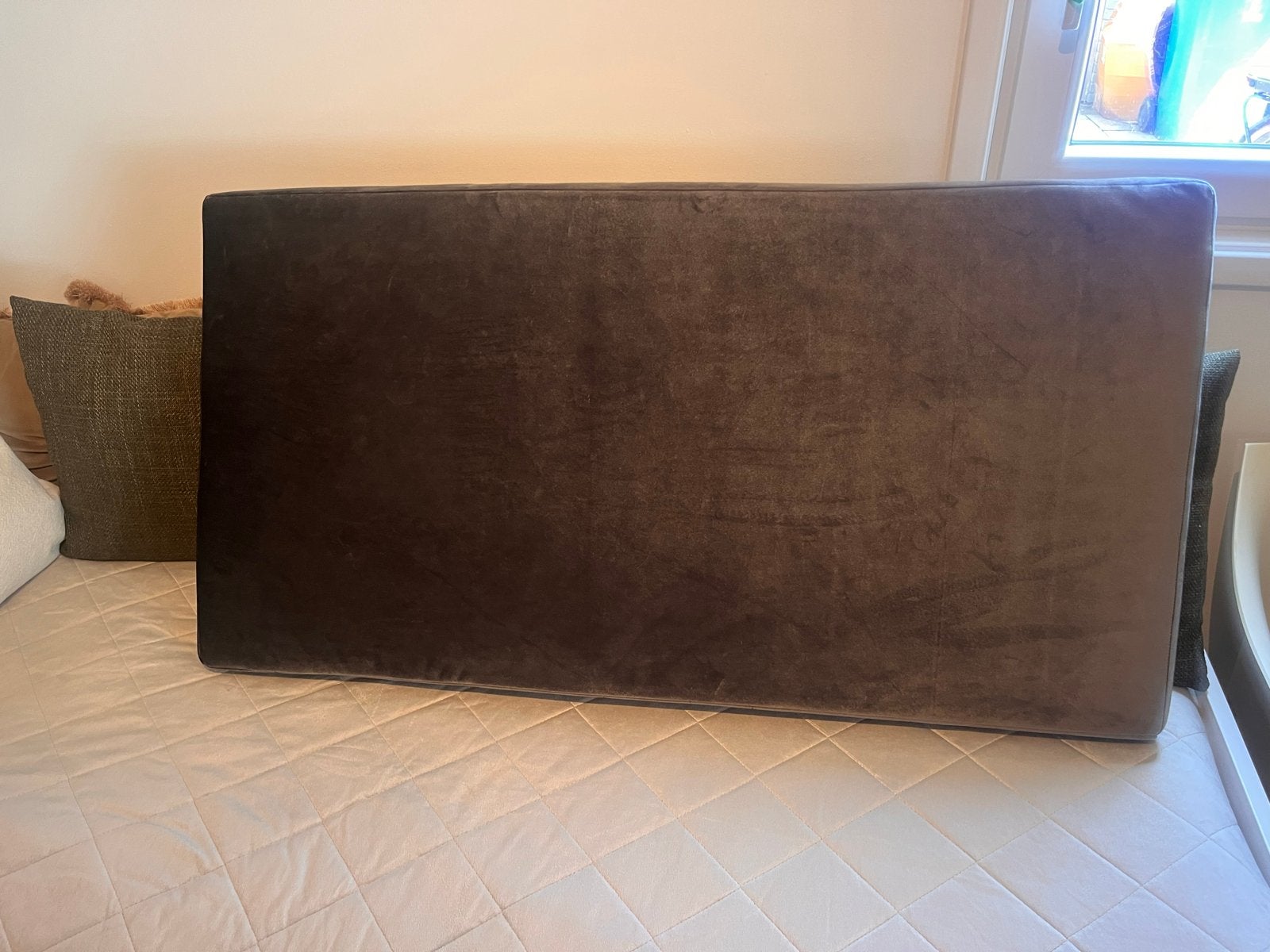 Maatwerk Kussen NoFruit Grijs Velours 120x62x8 cm, Ophalen, Zo goed als nieuw, Grijs, Rechthoekig