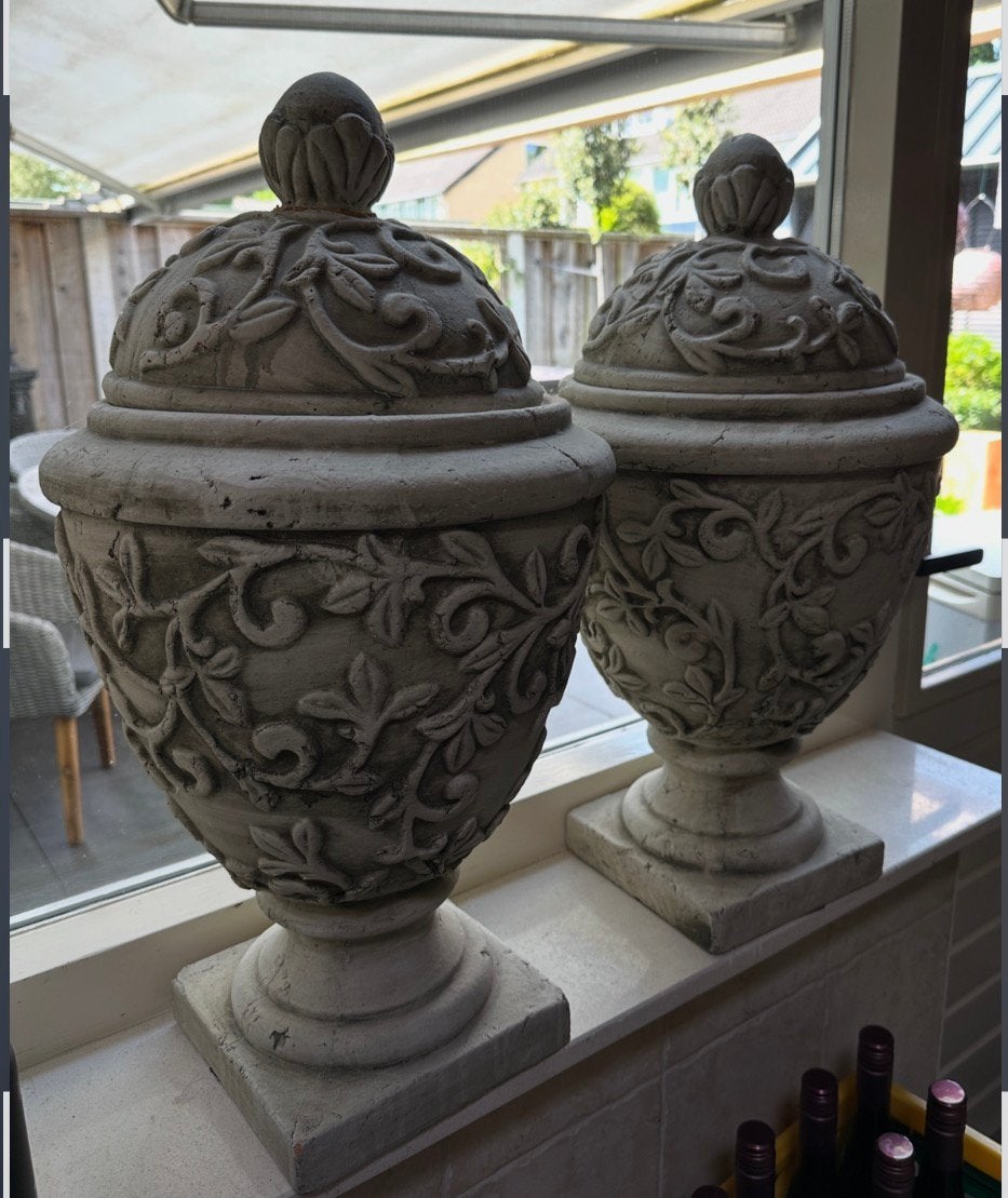 2 grote potten vazen bloempot ornament landelijk, Huis en Inrichting, Ophalen, Zo goed als nieuw