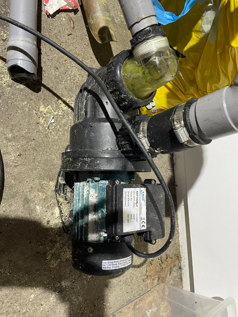 LEO XKP350E-2 Pomp - 350W, 9m opvoerhoogte, Ophalen, Gebruikt, Elektrisch, Beregeningspomp