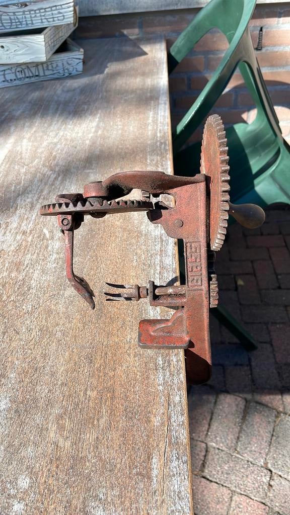Antieke appelboor., Ophalen of Verzenden, Zo goed als nieuw, 30 tot 70 mm, Figuurzaag