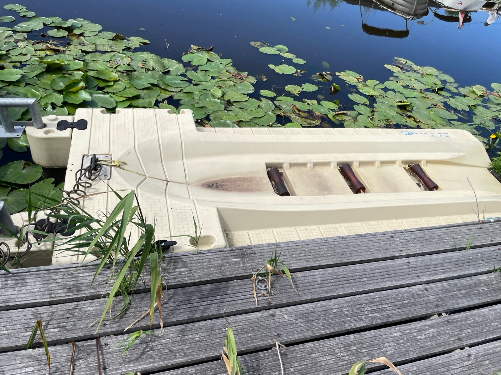 Easy Dock Opvaardock voor 3-persoons waterscooter, Ophalen, Zo goed als nieuw