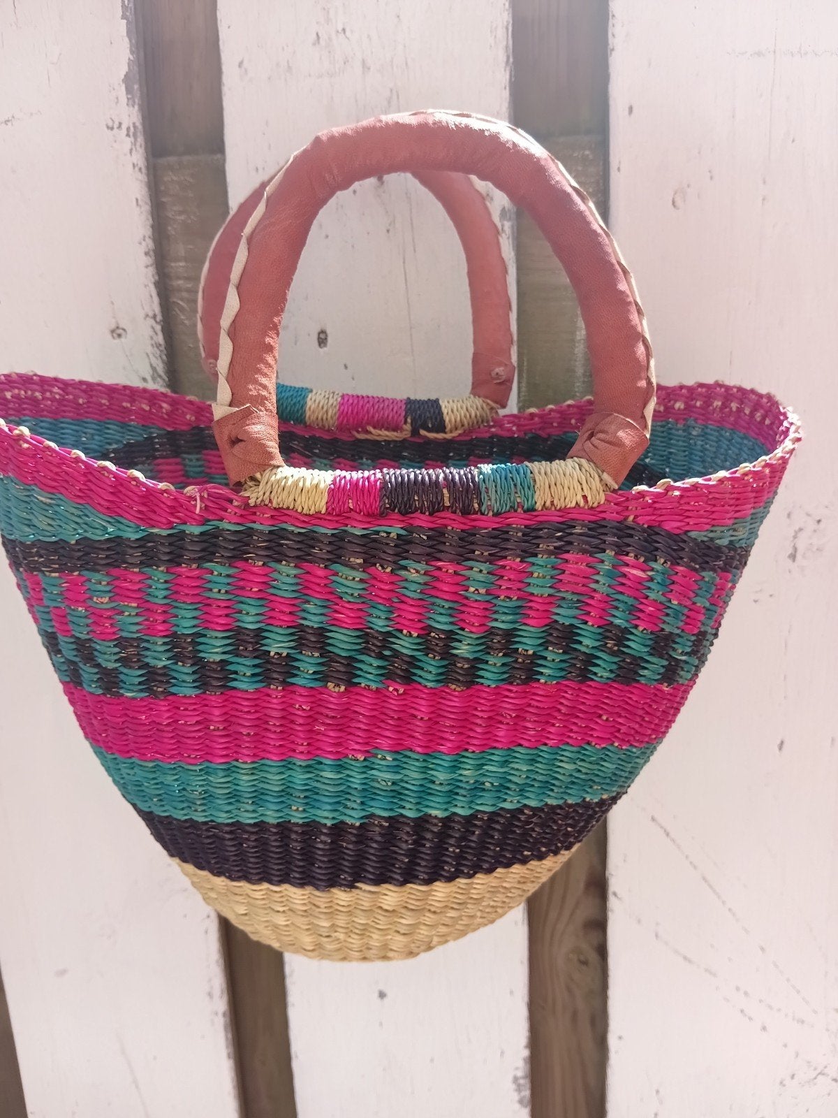Kleine u shopper 26x30 cm. Bolgatanga Ghana handgeweven unie, Ophalen of Verzenden, Nieuw, Ovaal, Overige materialen