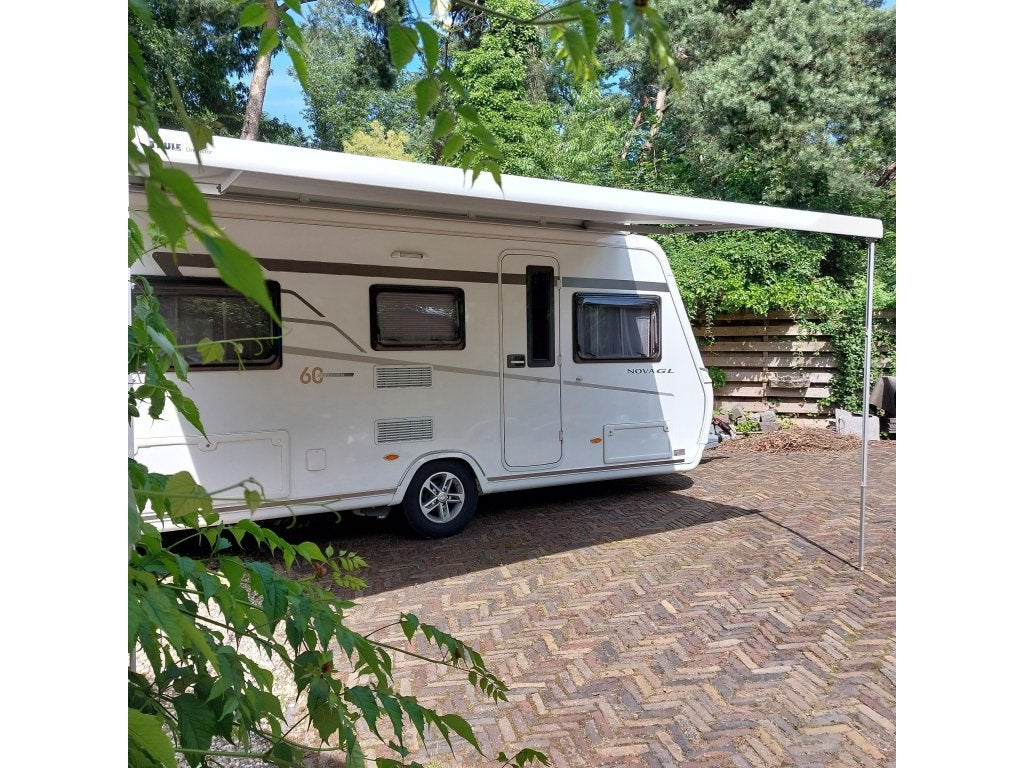 Hymer Eriba Nova GL 495 60th edition (993033), Rondzit, Schokbreker, Tot en met 2, Particulier