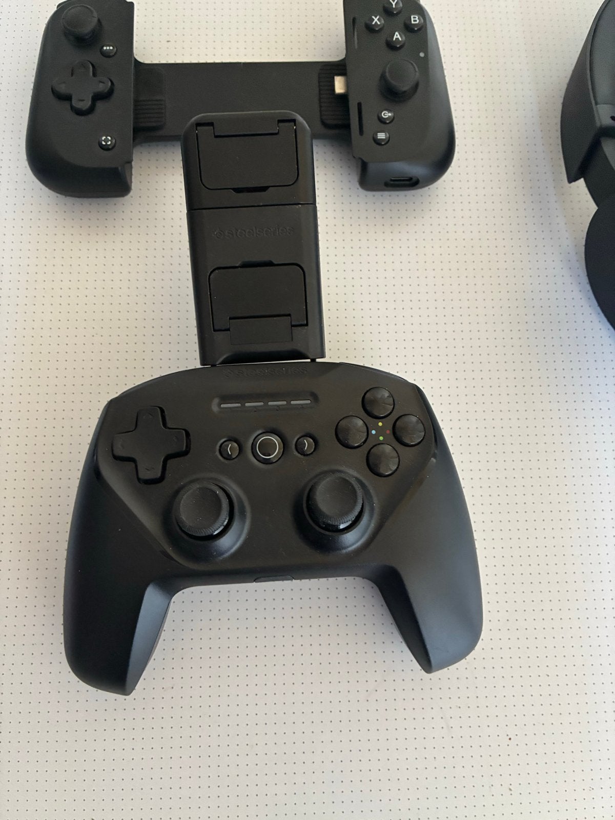 Xbox Headset, Razer Kishi V2, Steelseries Stratus Plus bunde, Spelcomputers en Games, Spelcomputers | Overige Accessoires, Ophalen