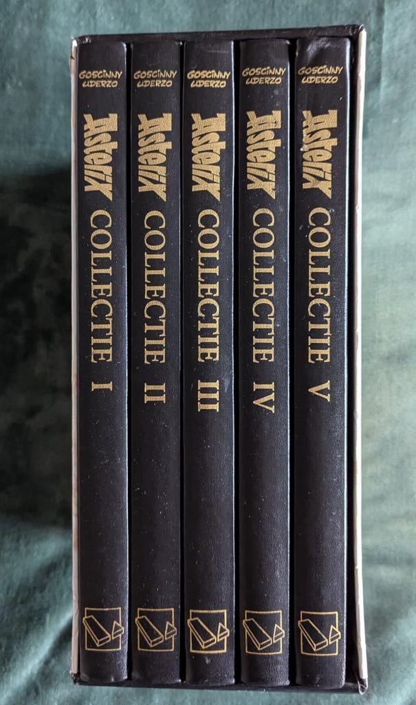 Asterix Collectie I-V en diverse stripboeken, Meerdere stripboeken, Ophalen of Verzenden, Gelezen, René Goscinny, Albert Uderzo