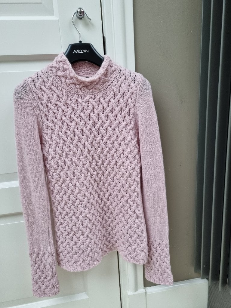 IrelandsEye Ierse kabeltrui 100% wol kasjmier roze XS-34, Kleding | Dames, Ophalen of Verzenden, Zo goed als nieuw, Roze, Maat 34 (XS) of kleiner