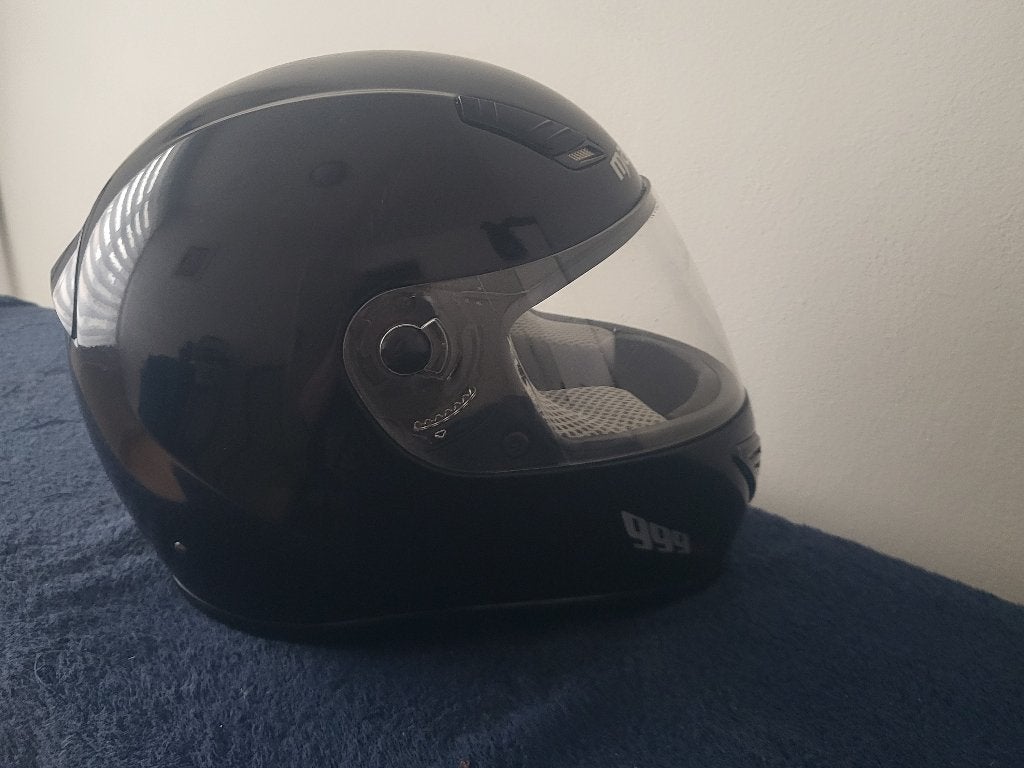 stoere zwarte motorhelm met beschermhoes, Motoren, Verzenden, Tweedehands, Dames, Overige merken