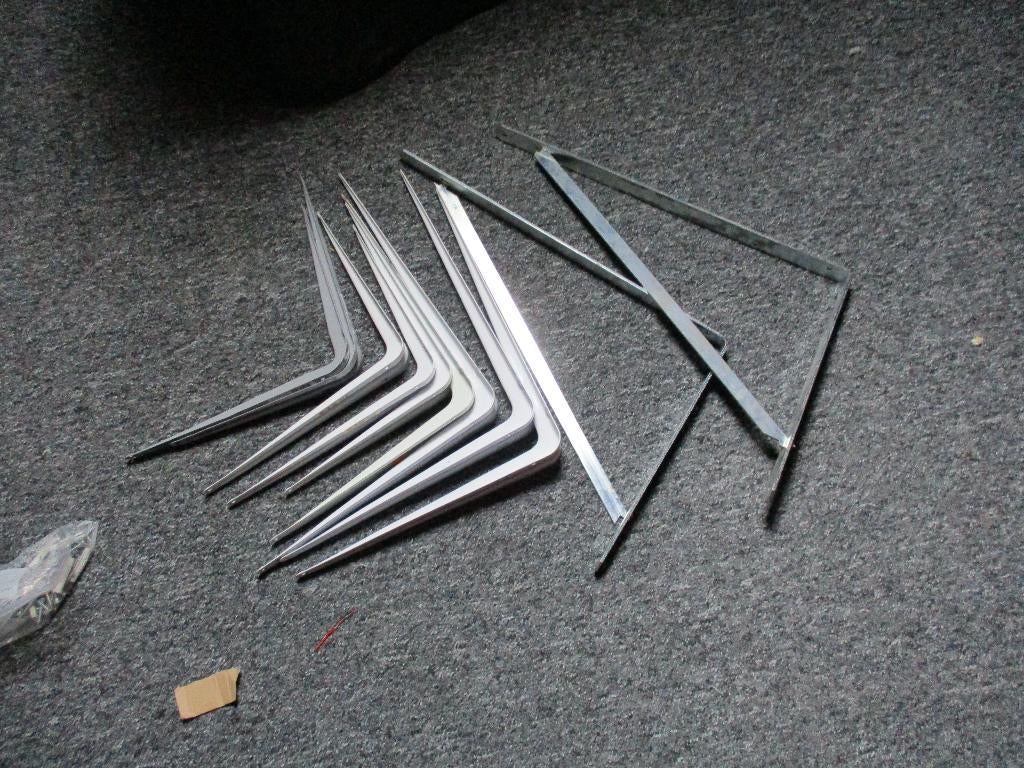 te koop verschillende schap dragers, Ophalen, Gebruikt