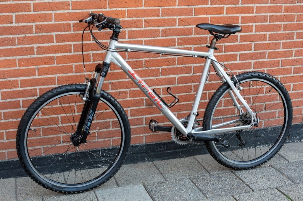 Mountainbike Xtrail | 27 versnellingen (+/- 175 t/m 185 cm), Velgrem, Versnellingen, Zo goed als nieuw, 53 tot 57 cm