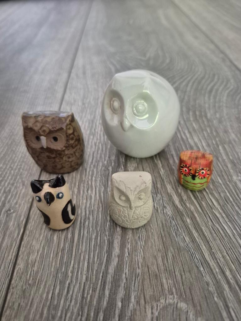 Set van 5 decoratieve uilenbeeldjes nr2, Gebruikt, Meerkleurig, Overige stijlen, Ophalen of Verzenden