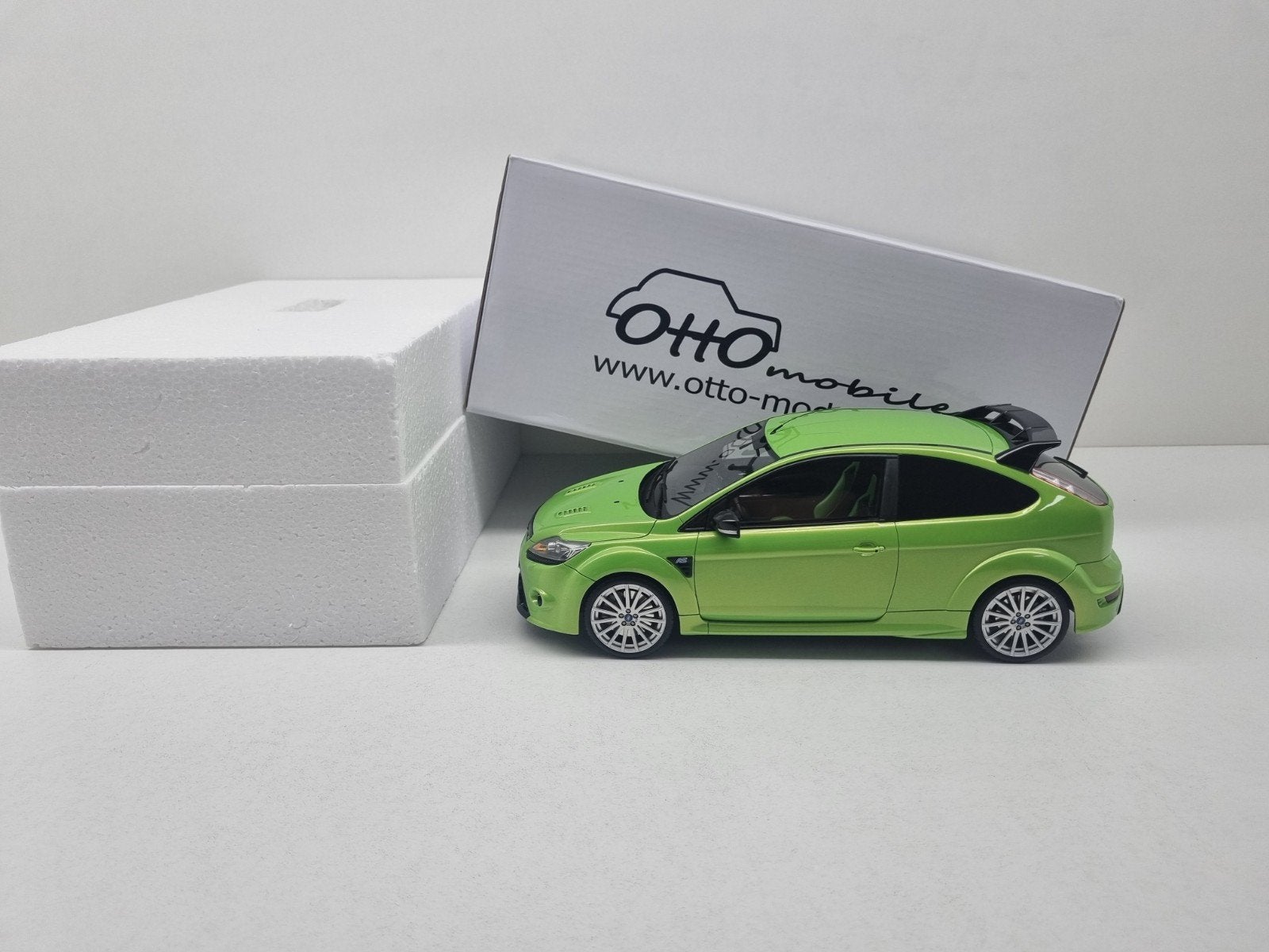 Ottomobile Ford Focus RS 1/4000 1:18 Nieuwstaat, Ophalen of Verzenden, Zo goed als nieuw, Auto, OttOMobile
