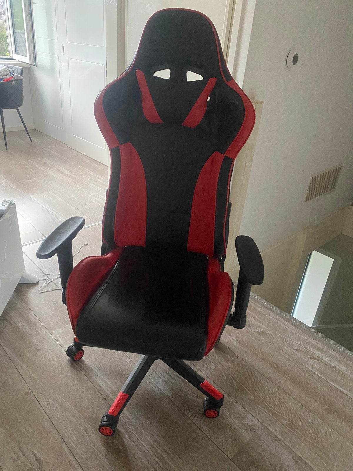 Game/bureau stoel - Rood/Zwart, Huis en Inrichting, Bureaustoelen, Ophalen of Verzenden, Zo goed als nieuw, Gaming bureaustoel