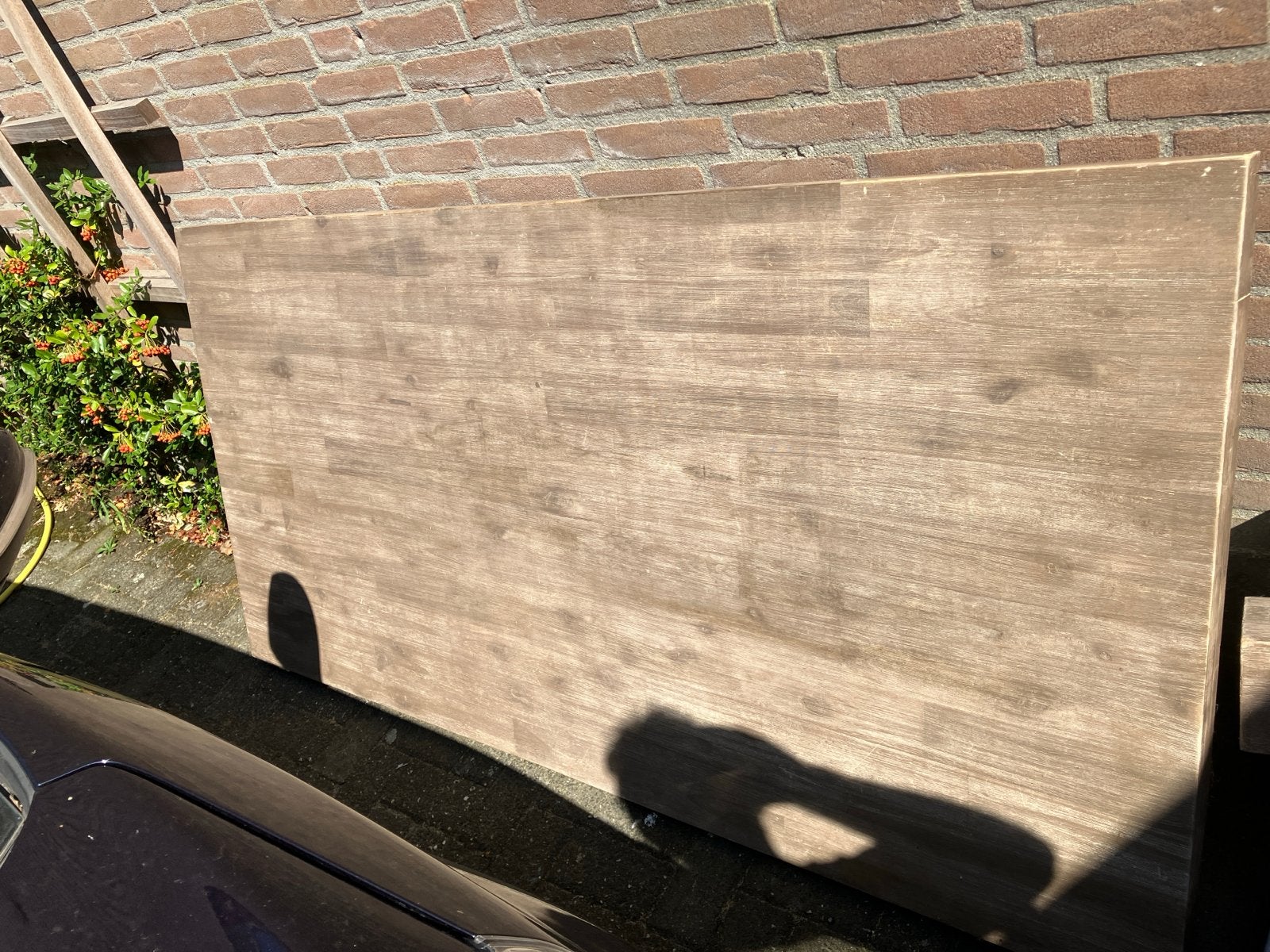 Robuuste eetkamertafel met houten blad en poten, Huis en Inrichting, Tafels | Eettafels, Ophalen, Gebruikt, 100 tot 150 cm, 150 tot 200 cm