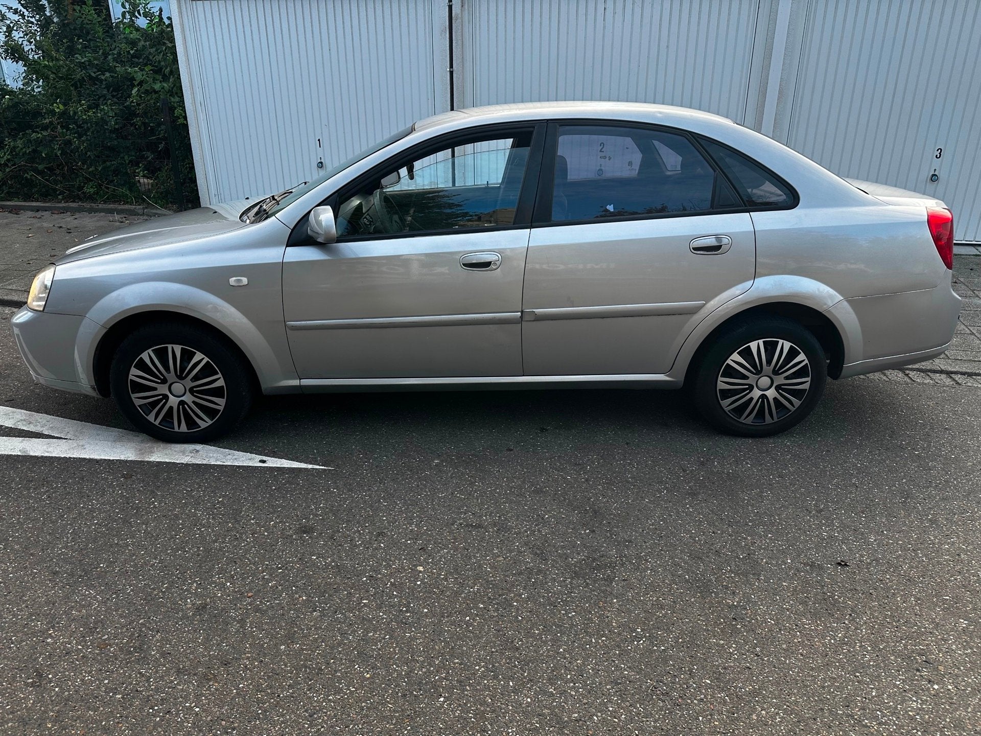 Daewoo Nubira 1.6-16V Spirit,Airco,nw apk, Auto's, Voorwielaandrijving, Gebruikt, 4 cilinders, 610 kg