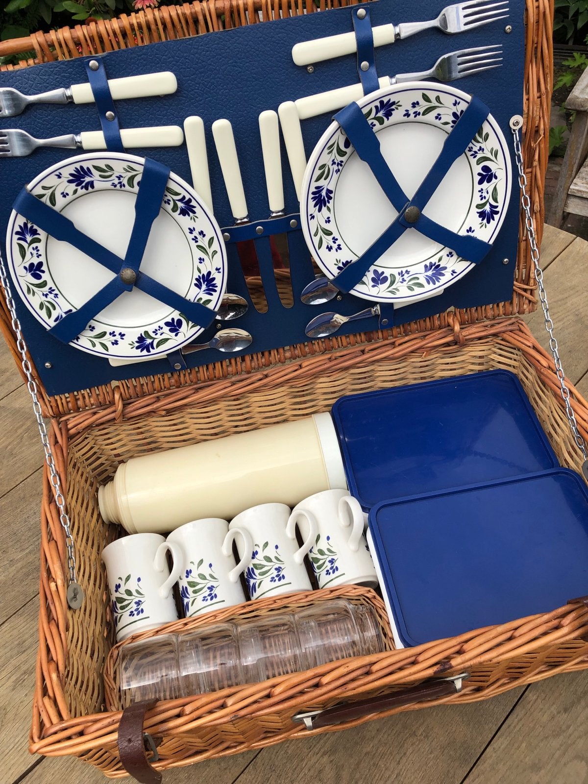 Nieuwe Engelse Rieten Picknickmand - Compleet voor 4 persone, Ophalen of Verzenden, Nieuw