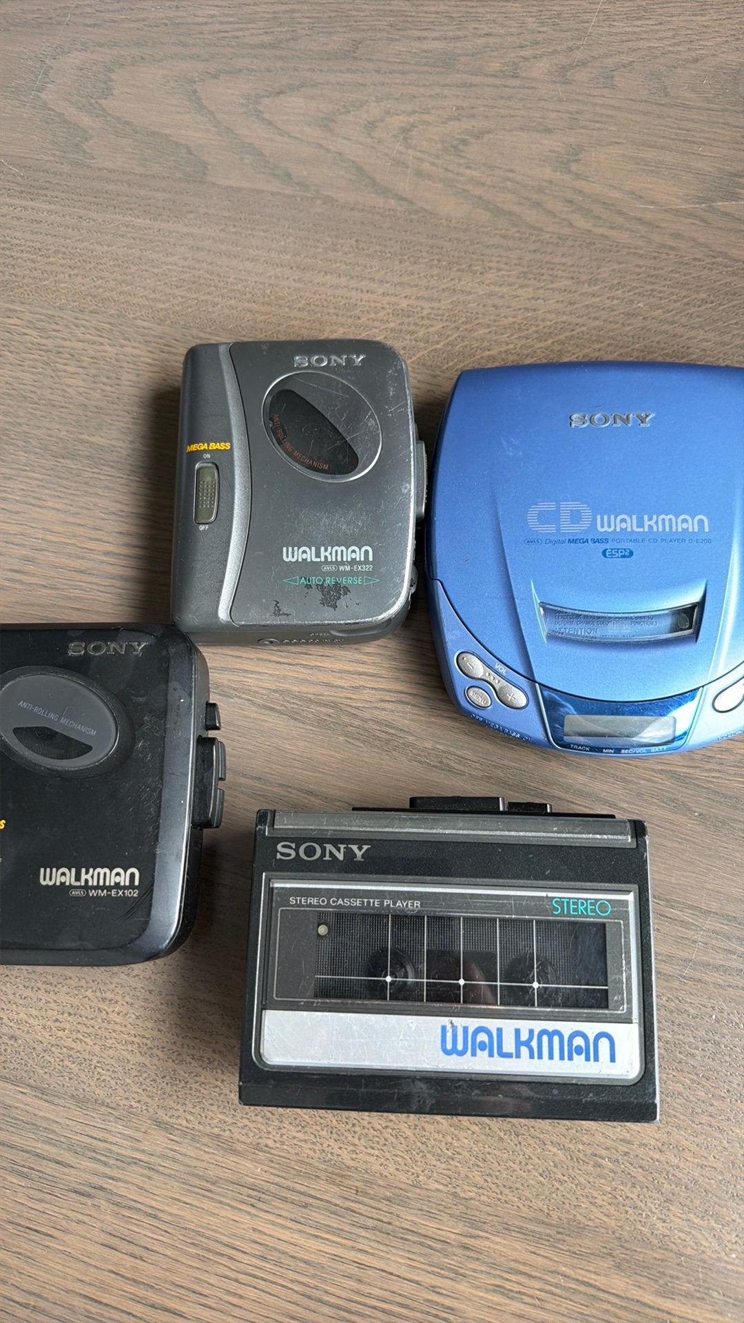 Sony WM-31/32/41 Sony WM-EX322 Sony WM-EX102 en Sony D-E200, Ophalen, Walkman