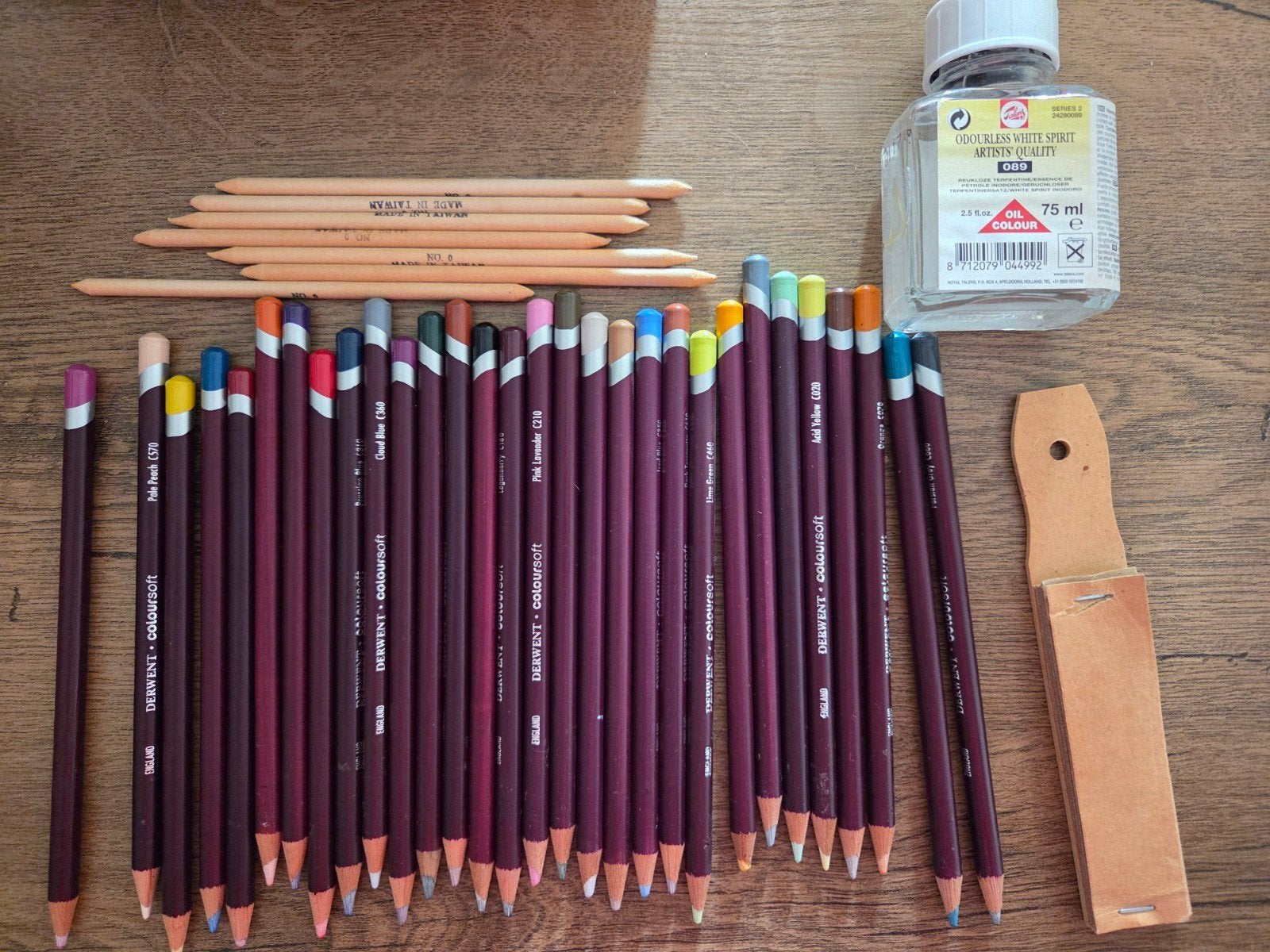 30 derwent potloden e.d zgn, Hobby en Vrije tijd, Tekenen, Ophalen, Zo goed als nieuw, Potlood of Stift
