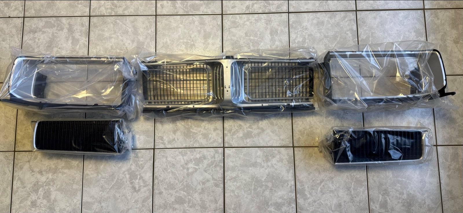 Nieuwe 1969 Dodge Charger grill., Ophalen of Verzenden, Nieuw, Voor, Dodge