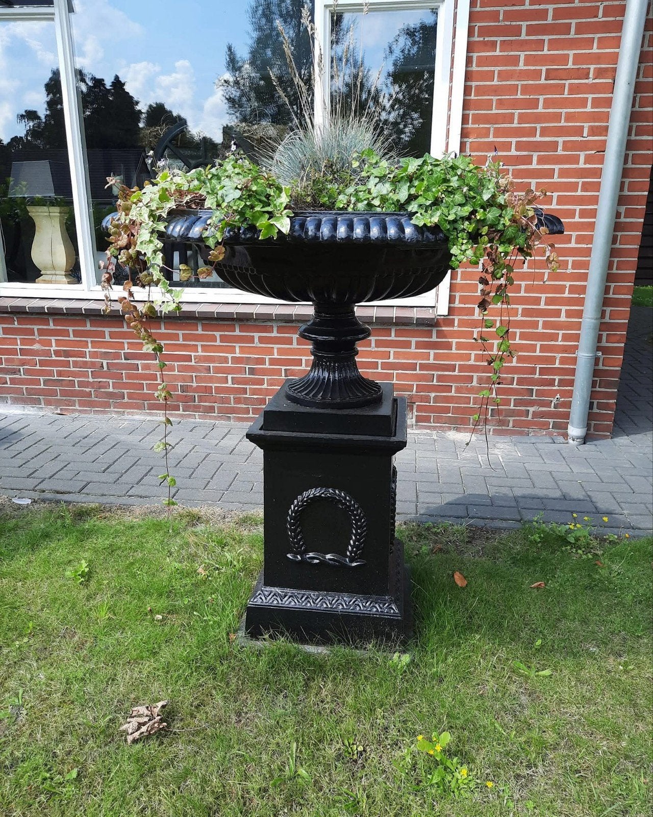 Gietijzeren tuinvazen tuinvaas bloempot bloembak op sokkel, Tuin en Terras, Ophalen of Verzenden, Nieuw