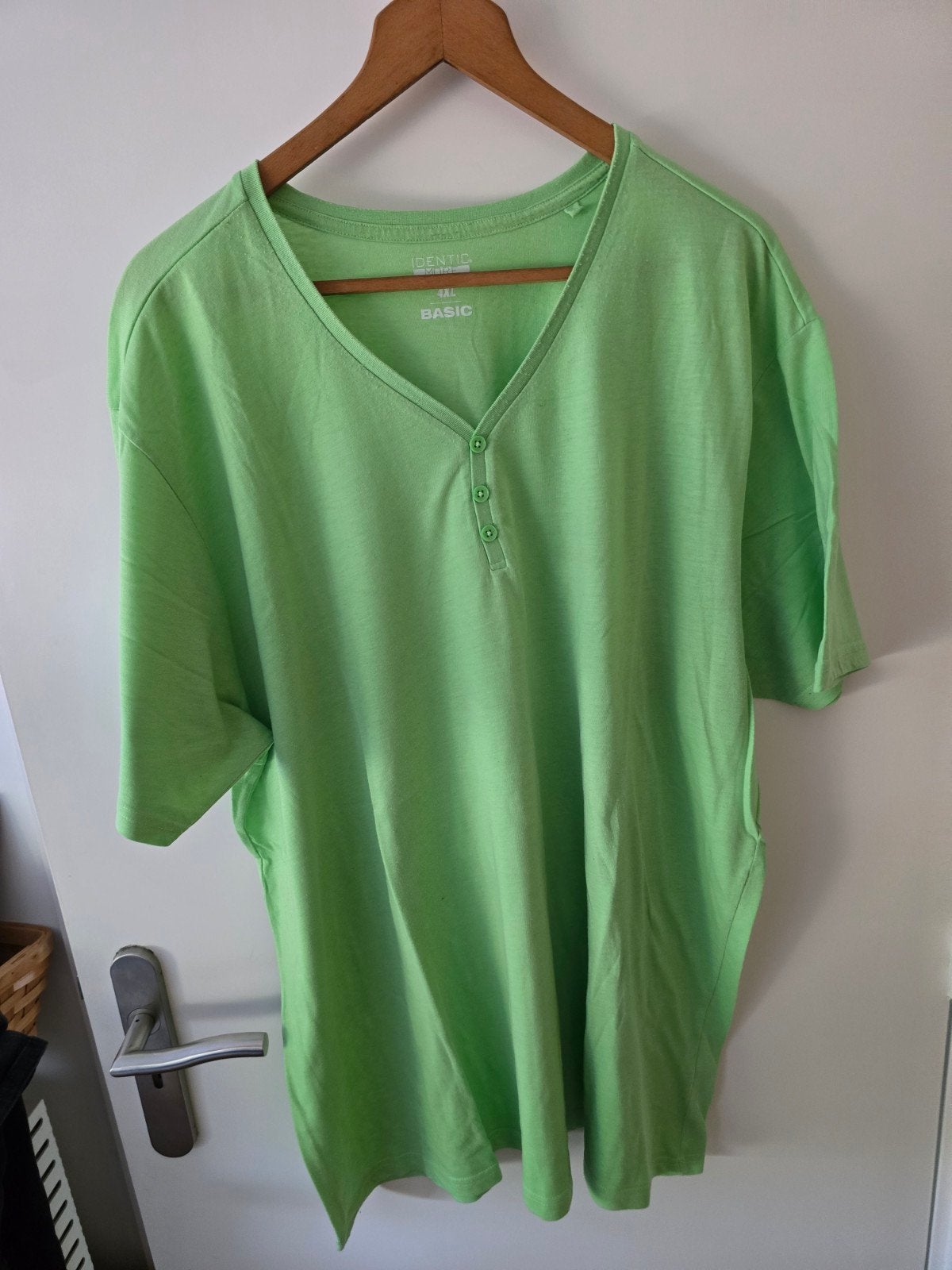 v-hals T-shirt 4XL Identic more clothing for men, Ophalen of Verzenden, Zo goed als nieuw, Overige maten