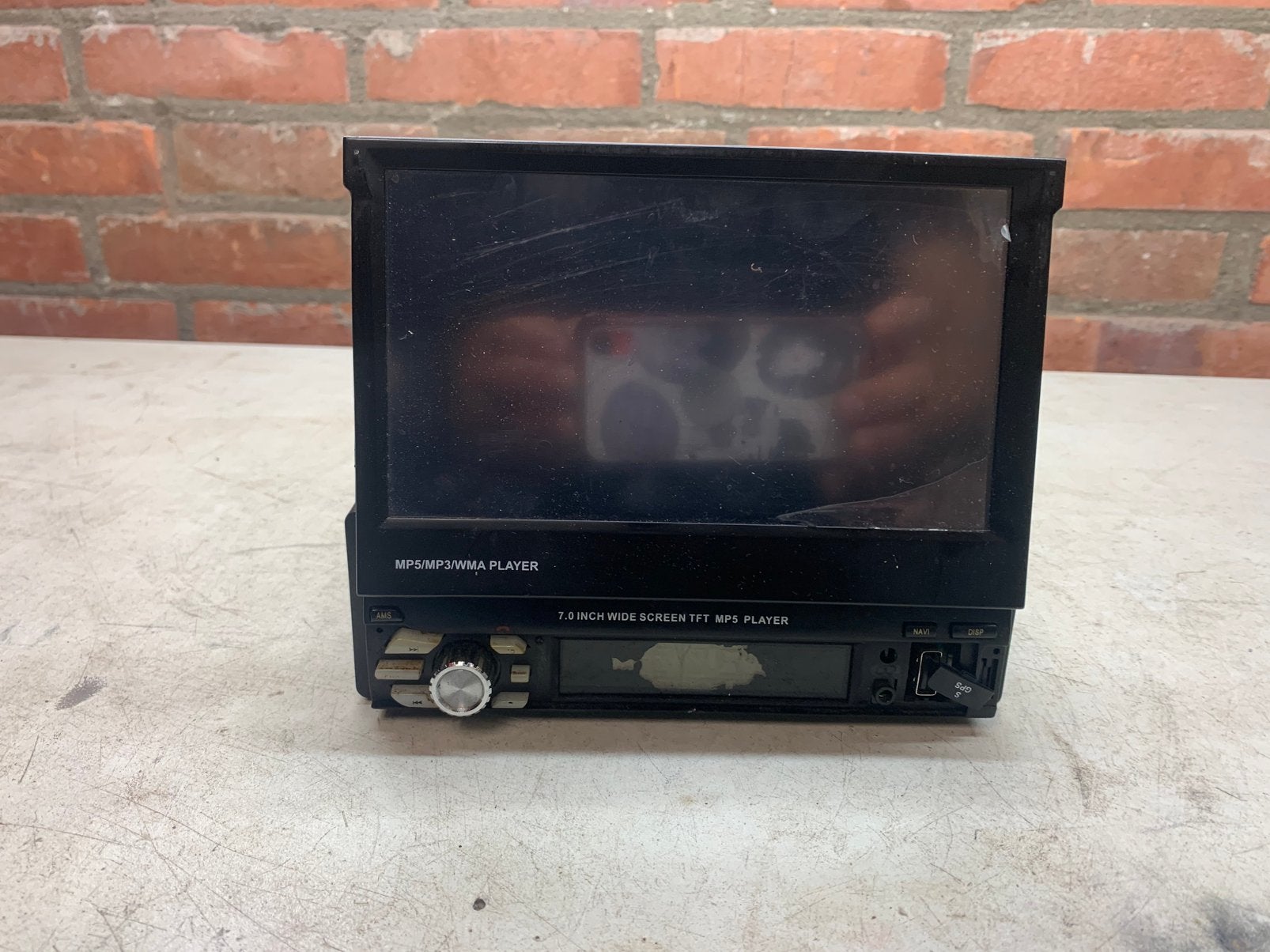 1din radio alleen grote acherm is goed kleine defect, Audio, Tv en Foto, Ophalen of Verzenden, Gebruikt, Minder dan 60 watt, Overige merken