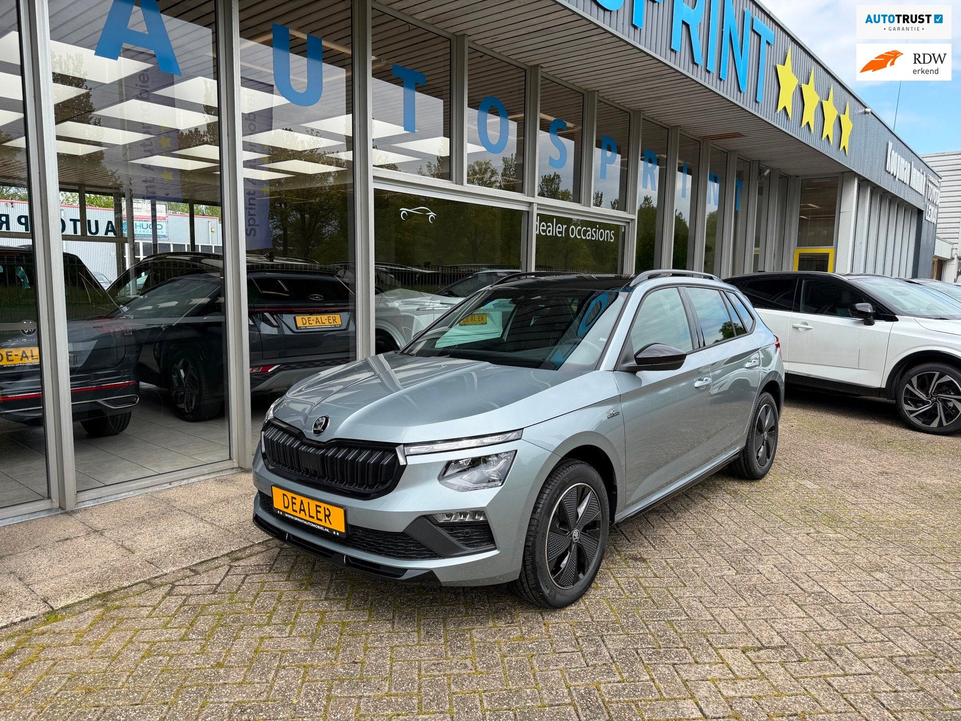 Skoda Kamiq 1.5 TSI Monte Carlo150PK PANO , ELEKTRISCHE ACHT, Auto's, Stof, Zwart, 150 pk, Origineel Nederlands